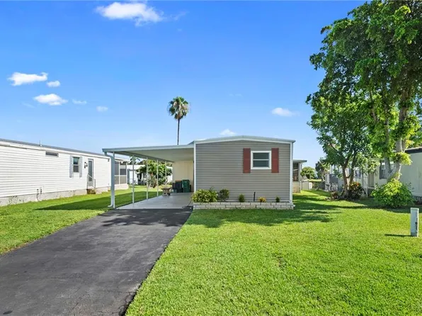 455 Cape Florida WAY, NAPLES, FL 34104