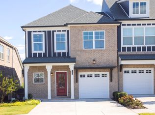 127 Dameron Dr, Hendersonville, TN 37075