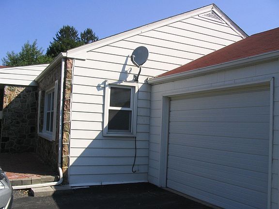 garage and side