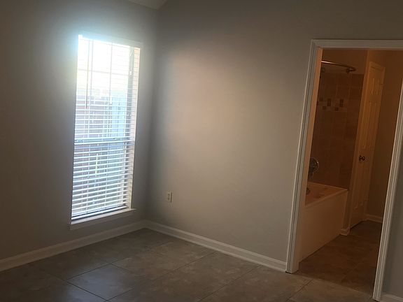 5th image of 6558 Bald Oak Dr