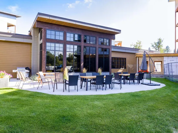 100 Woodlands Way Unit P206, Kalispell, MT 59901