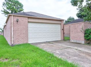 9203 Danforth Way, Houston, TX 77083