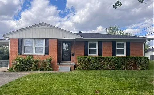 907 Dixiana Dr Photo 1
