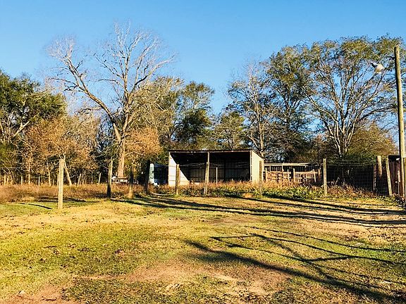 4th image of 535 Horseshoe Cir