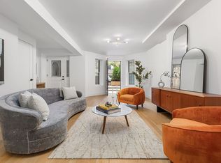 18 8th Ave #A, Brooklyn, NY 11217