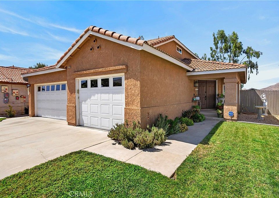 1st image of 23639 Airosa Pl