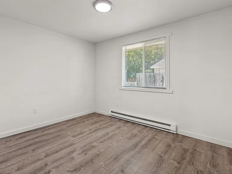 1208 & 1210 E Boyd St — Photo 4