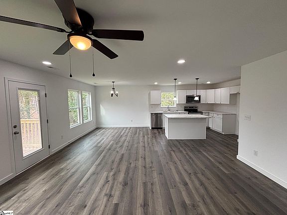 5th image of 117 Wardlaw Ave
