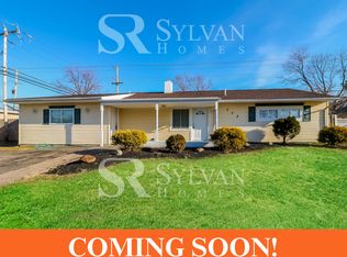 252 Blue Ridge Dr, Levittown, PA 19057