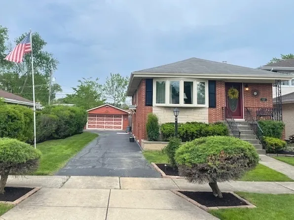 9019 27th St, Brookfield, IL 60513