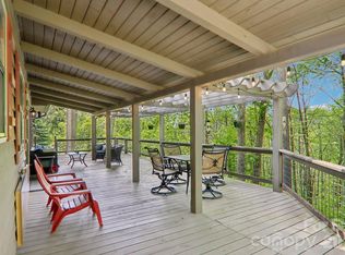 79 Chipmunk Ln, Maggie Valley, NC 28751