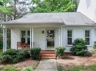 114 Greenmont Ln, Cary, NC 27511