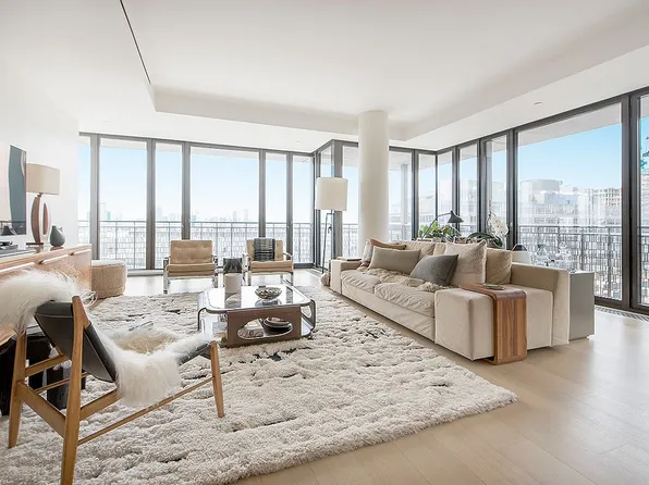 100 Vandam St #13A, New York, NY 10013