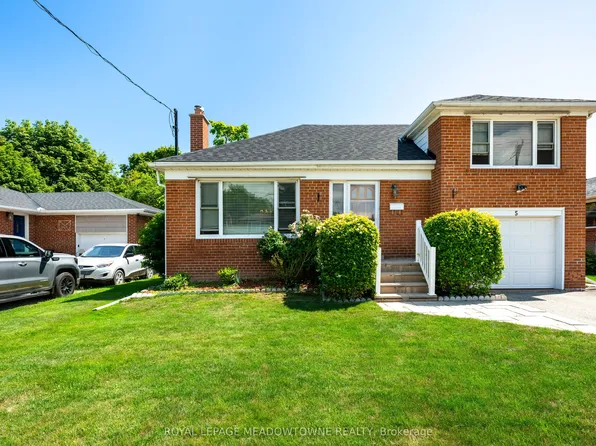 5 Boreal Rd, Toronto, ON M9C 2E9