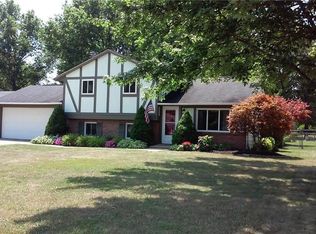 35895 Mildred St, North Ridgeville, OH 44039