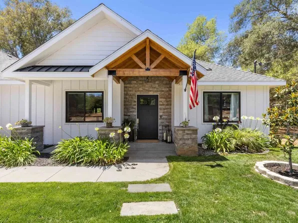 25812 Willow Ln, Escondido, CA 92026