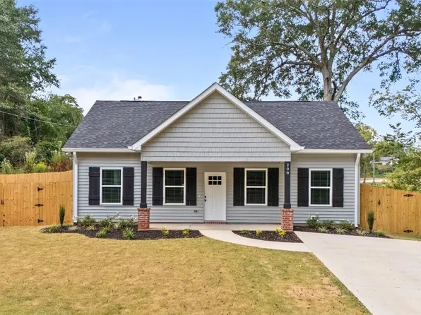 208 Byrd Ave, Opelika, AL 36801