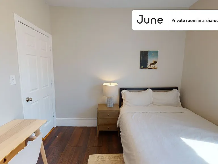 16 Glenway St #A — Photo 3