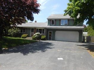 16 Sprague St, Smithfield, RI 02828
