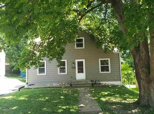 2130 Morningview Rd, Dubuque, IA 52001