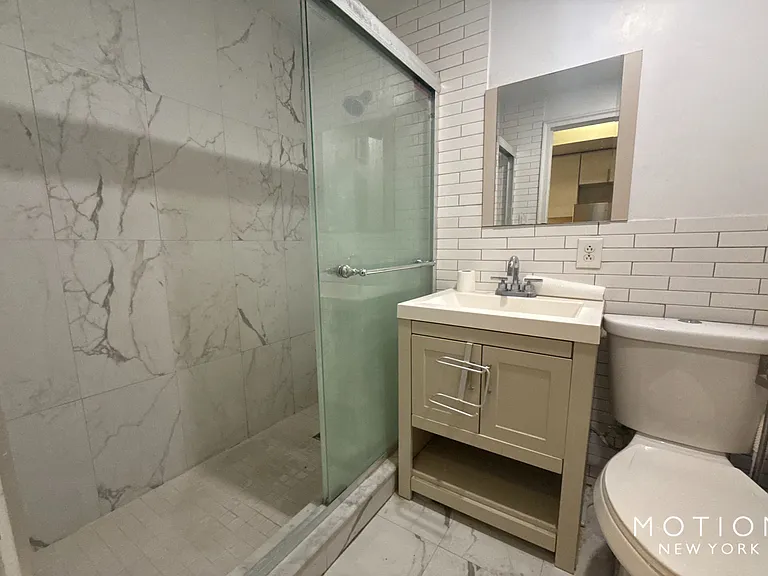 156 E 85th St #3B — Photo 4