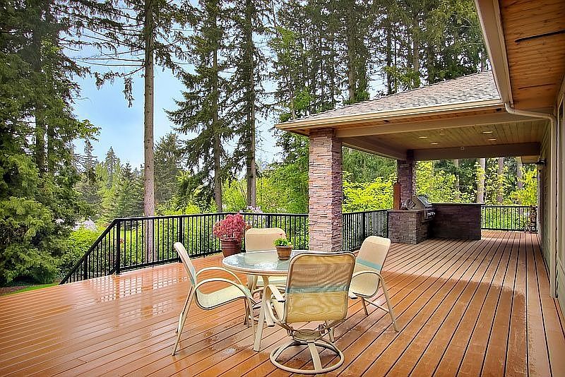 Trex Entertainment Deck