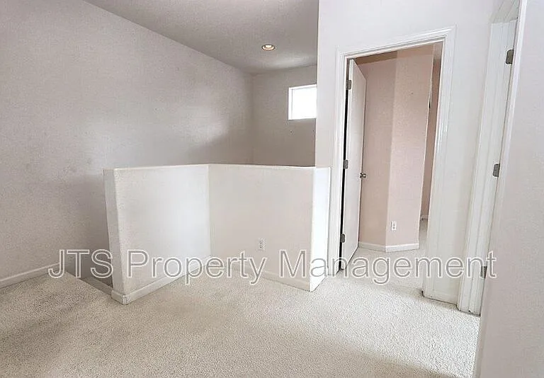 10921 Oakham Dr — Photo 18