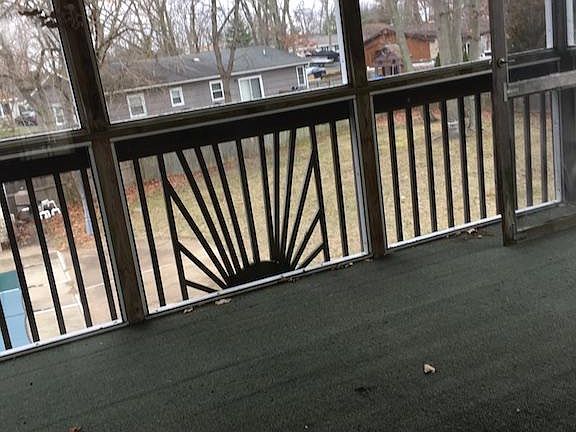 2nd image of 108 Leaf Ln