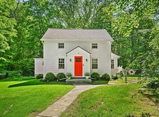 5 Hunting Ridge Rd, Stamford, CT 06903