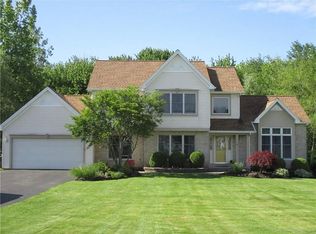 13 Connies Ln, Spencerport, NY