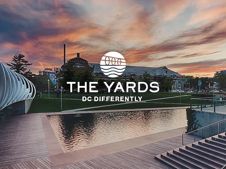 15 mins walk to the The Yards Park + Restaurants