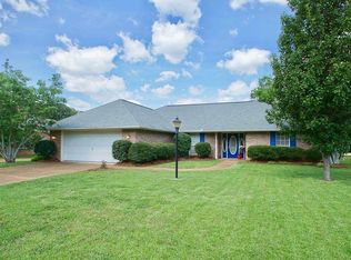 105 Trace Ridge Dr, Ridgeland, MS 39157