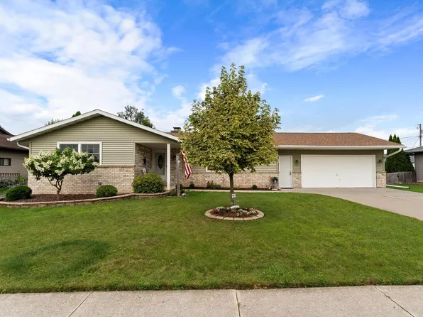 2030 Andrea LANE, Manitowoc, WI 54220