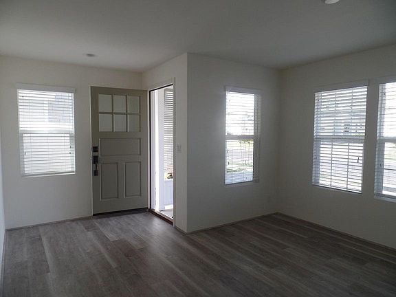 Formal living area looking at entrnace