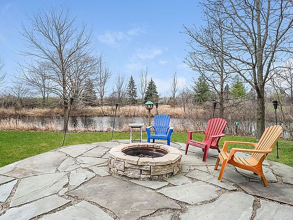 3rd image of 22312 N Windsor Ct