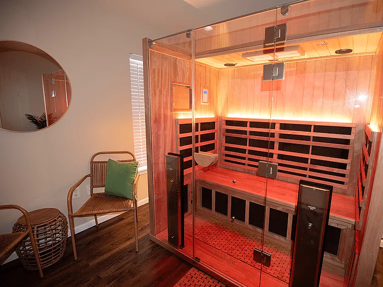 Red Light Therapy Sauna