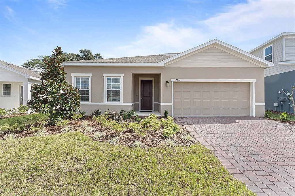 4 bed, 3.0 bath, 2341 sqft, $2,600 — Photo 1
