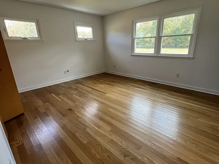 2044 Peters Rd — Photo 10