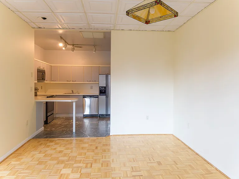 75 Liberty Ave #C17 — Photo 5