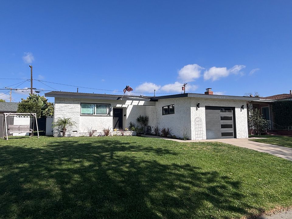 1st image of 2416 Vuelta Grande Ave