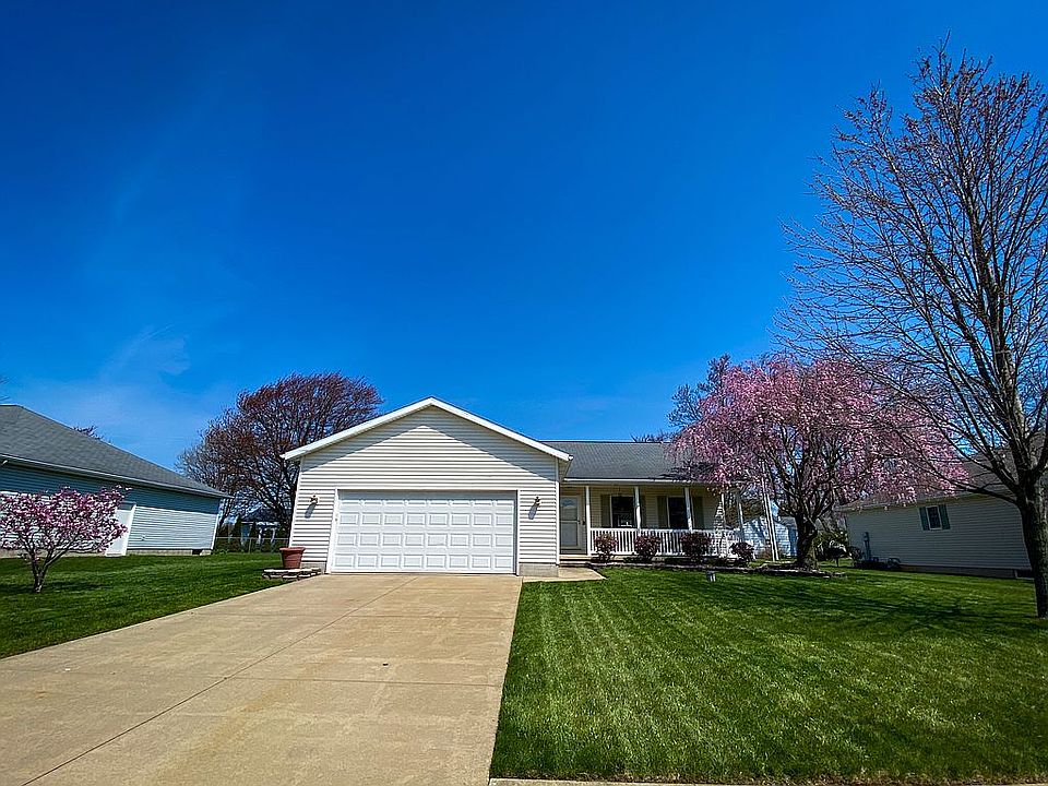1st image of 30 Whitney Dr