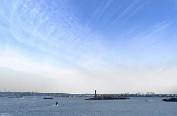 Rented by Keller Williams NYC | media 25