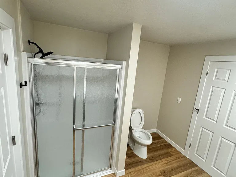 192 Beacon Hill Dr #B — Photo 24