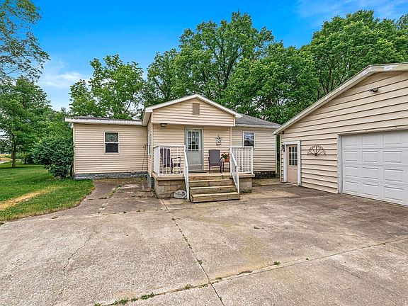 3rd image of 51429 County Road 15