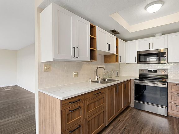 3rd image of 1151 Rivara Cir