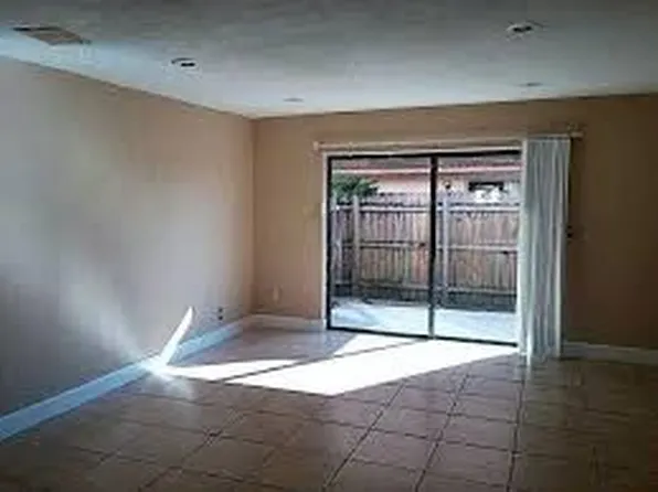 (undisclosed Address), Dania, FL 33004