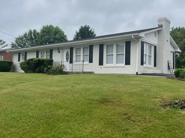 401 Houston St, Lexington, VA 24450