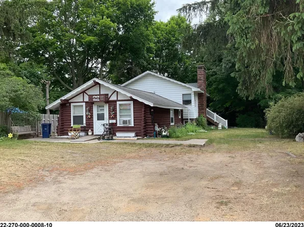 1016 E Colby St, Whitehall, MI 49461