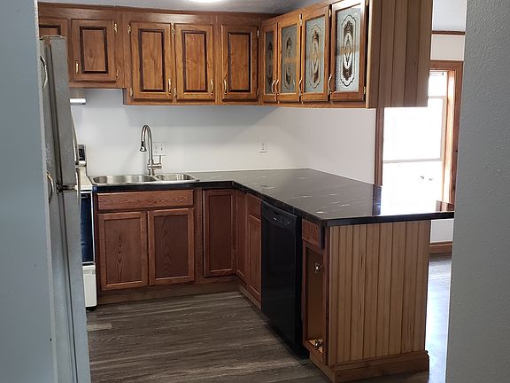4th image of 113 E St