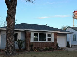 414 S 9th St, Yukon, OK 73099